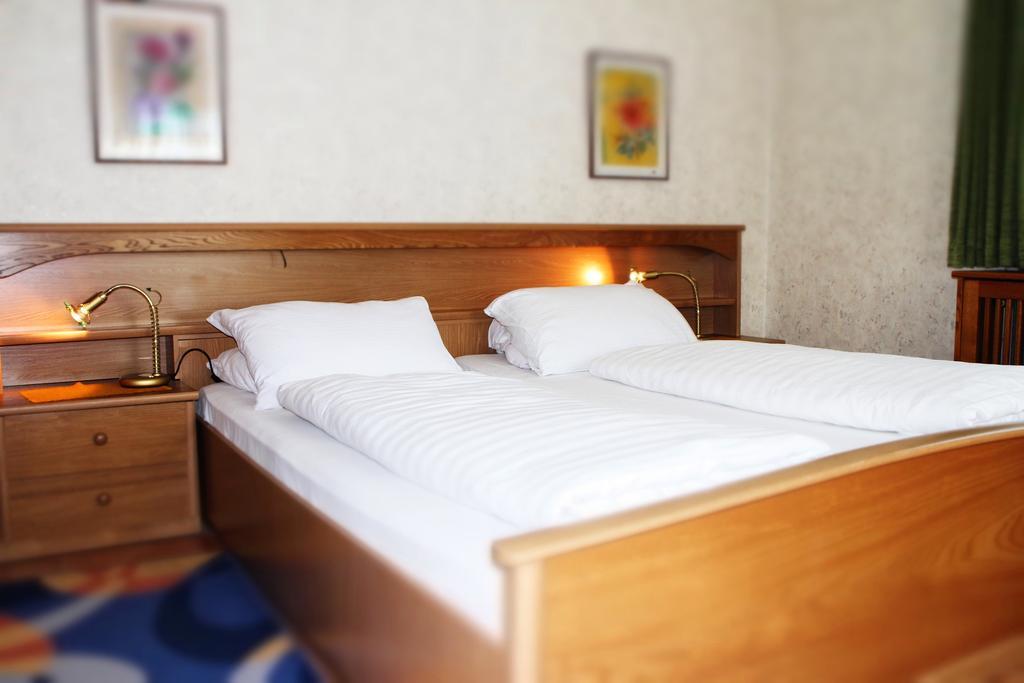Hofer Guest House Villach Room photo